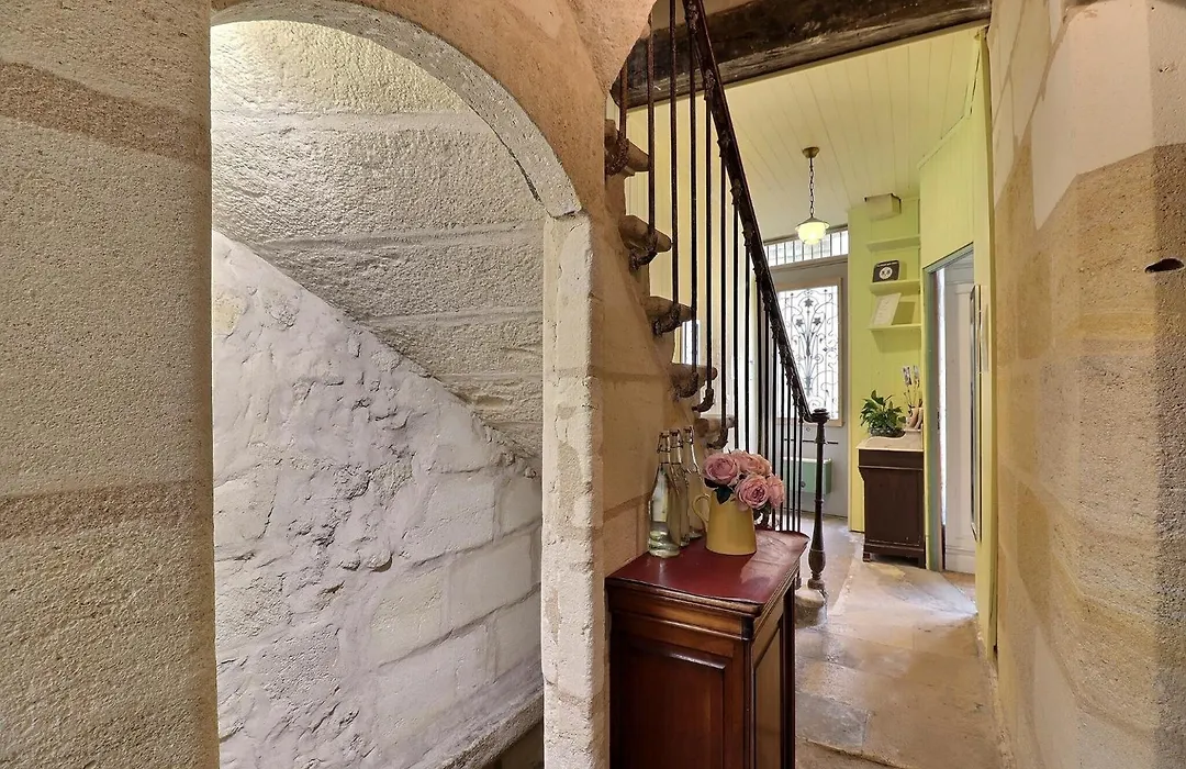 B&B Le Miroir aux Fées Bordeaux-1